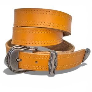 NWOT Western Leather Skinny Belt